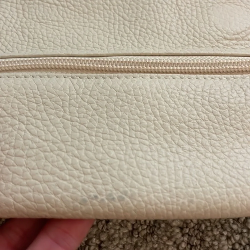 Bo Bo Bags California Cream Leather Fold Over Zipper Wristlet